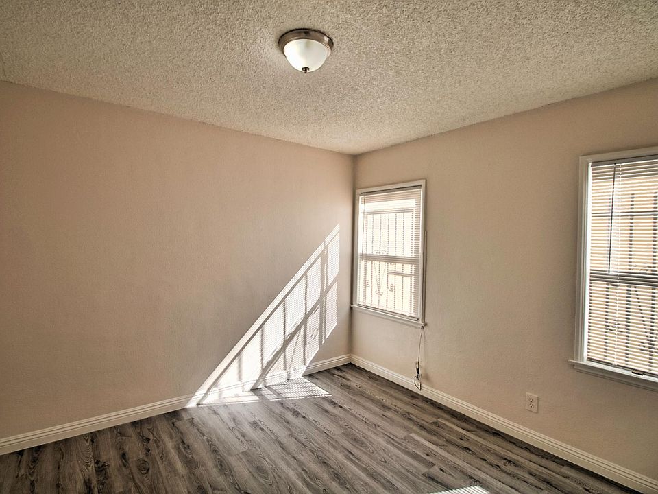 2nd image of 8933 Tope Ave #8933
