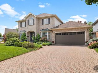 28 Arbour Glen Dr, Saint Catharines, ON L2W 1B3