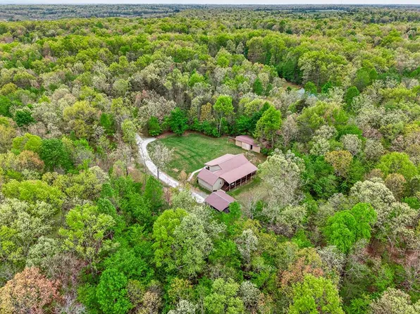 3790 Cumberland Lakes Dr, Monterey, TN 38574