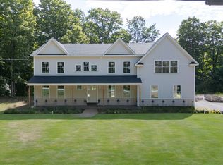 250 Atkins St, Middletown, CT 06457