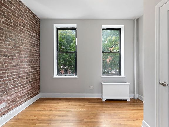 3rd image of 73 Thompson St APT 4A