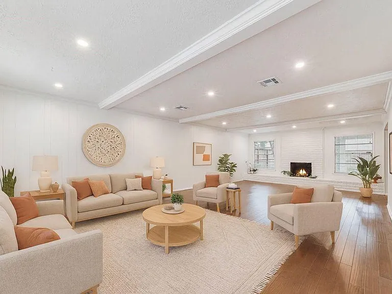 Teakwood Forest Dr — Photo 4