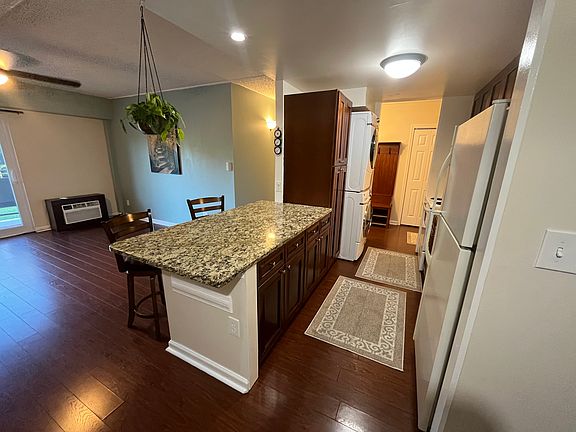 Gourmet Kitchen