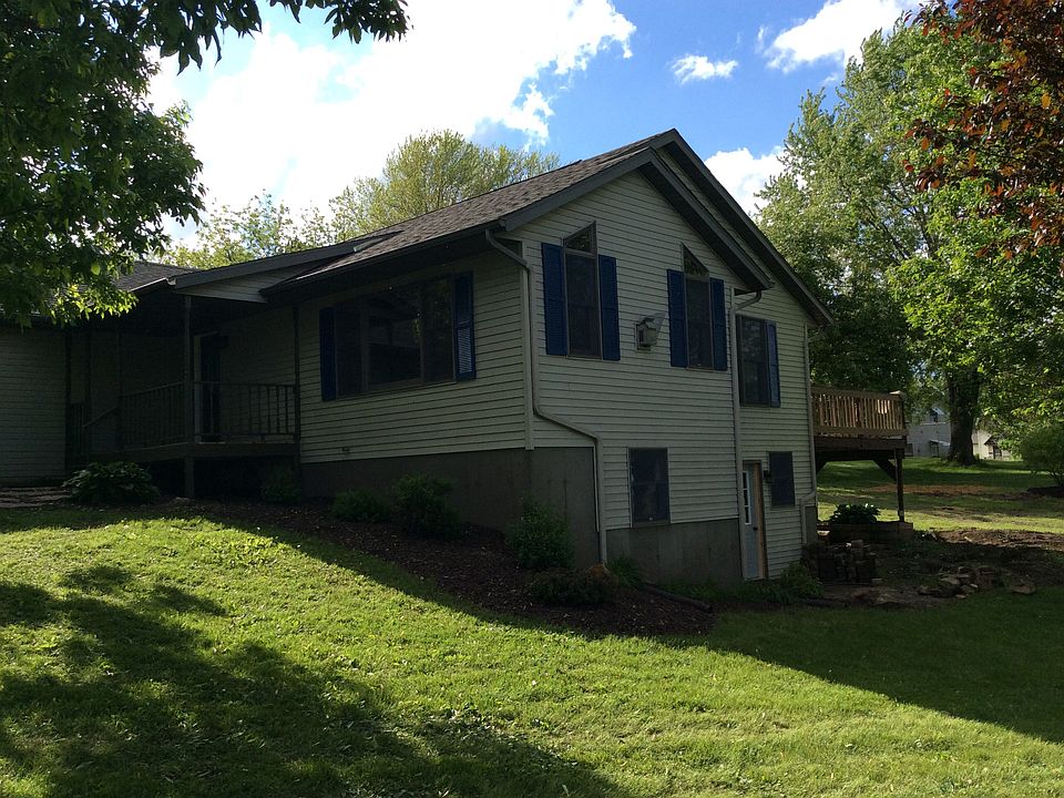 1st image of 110 Martinson St