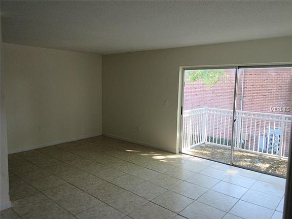 4th image of 488 Banyon Tree 204 Cir