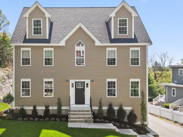 31 Poplar St, Melrose, MA 02176