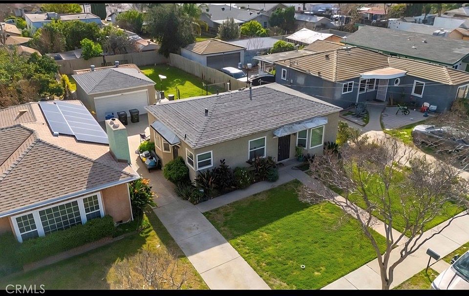 1st image of 225 W 27th St