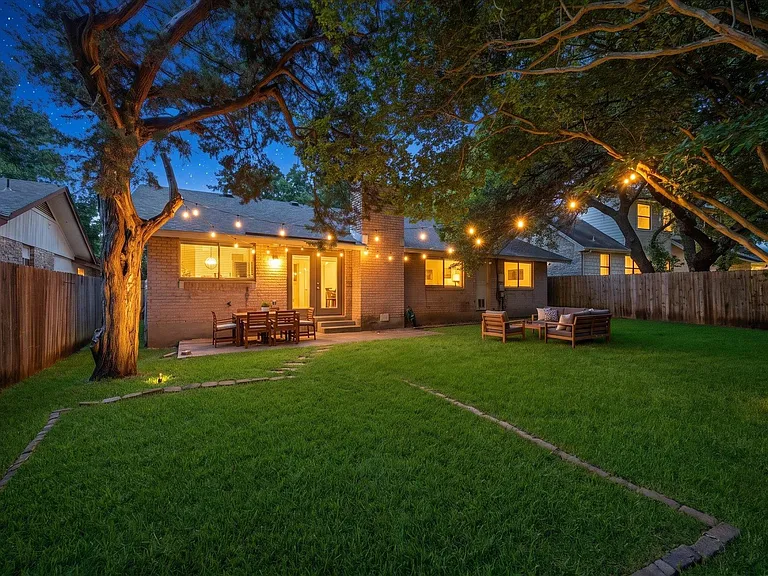 10102 Missel Thrush Dr — Photo 3