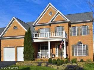 707 Pearson Point Pl, Annapolis, MD 21401