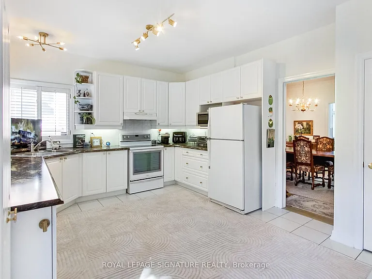 1814 Rosebank Rd — Photo 21