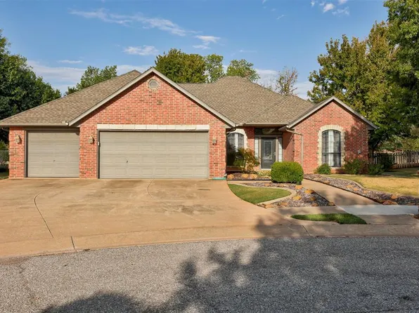 1772 Lake Shadows Ct, Edmond, OK 73012