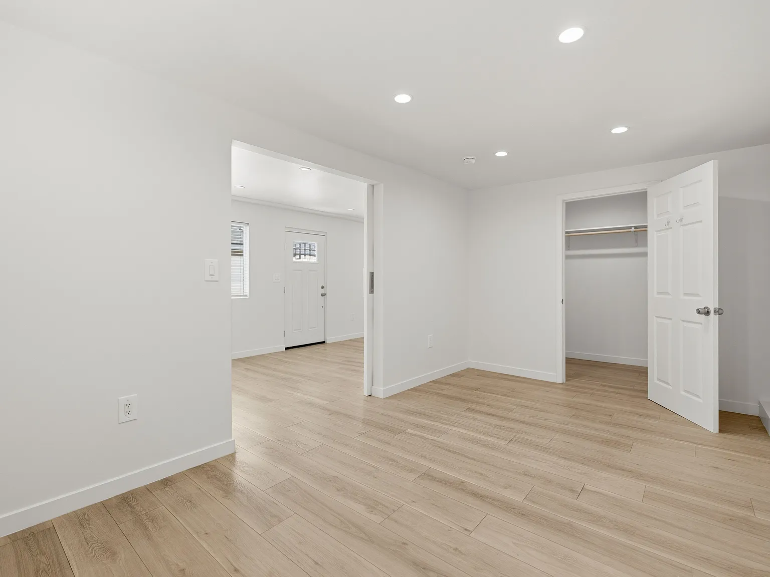 1 bed, 600 sqft, $2,100 — Photo 4