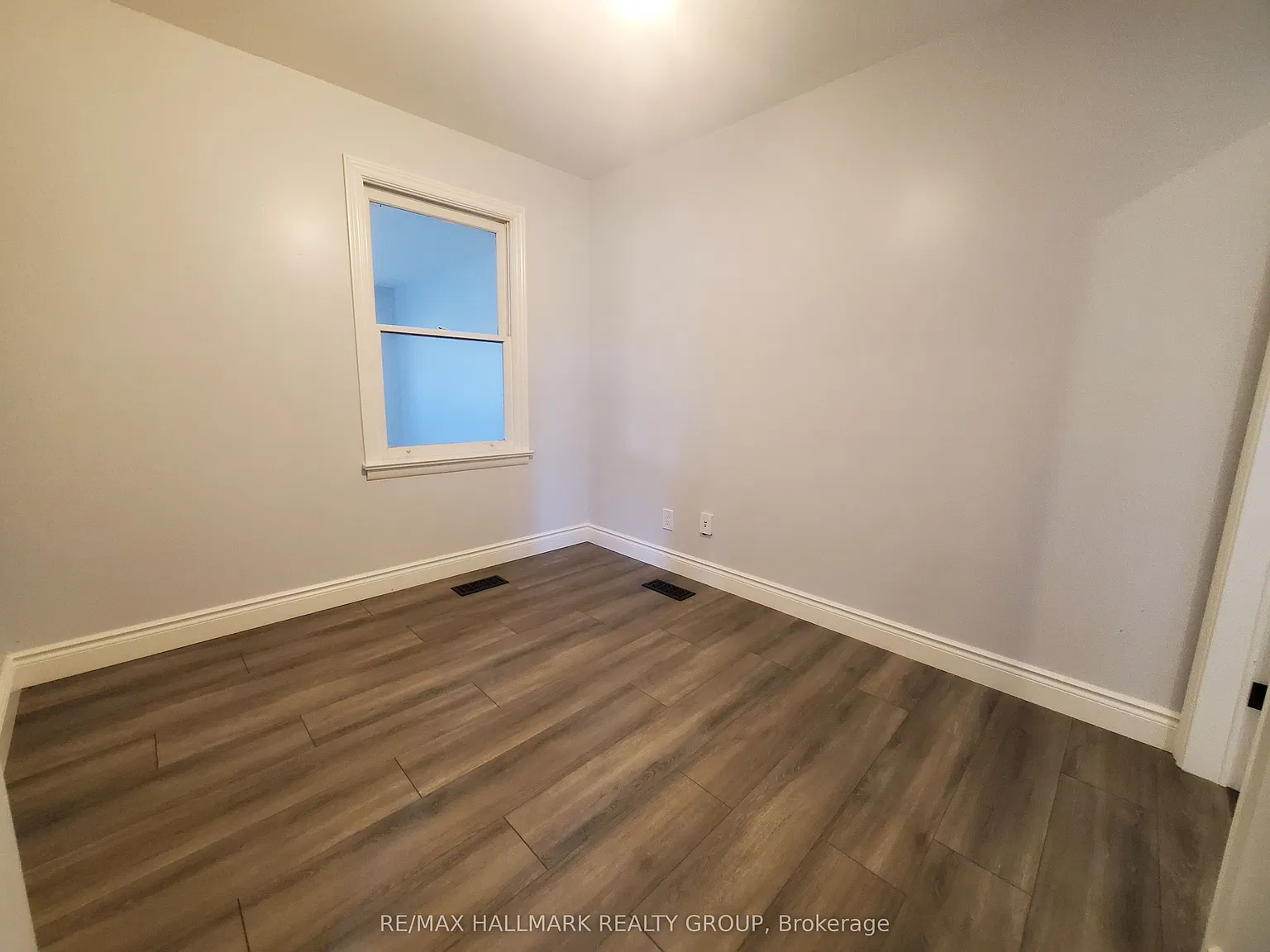 1 bed, $3,295 — Photo 4