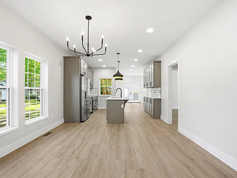 4623 Rookwood Ave — Photo 7