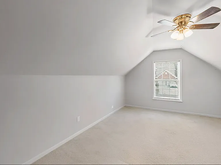 9693 Laurie Ave NW — Photo 10