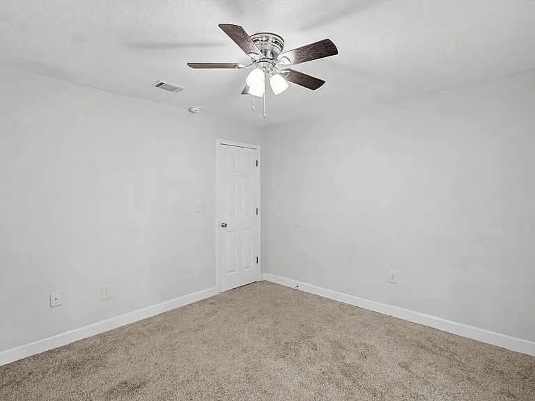 10179 Highway 196 W — Photo 21