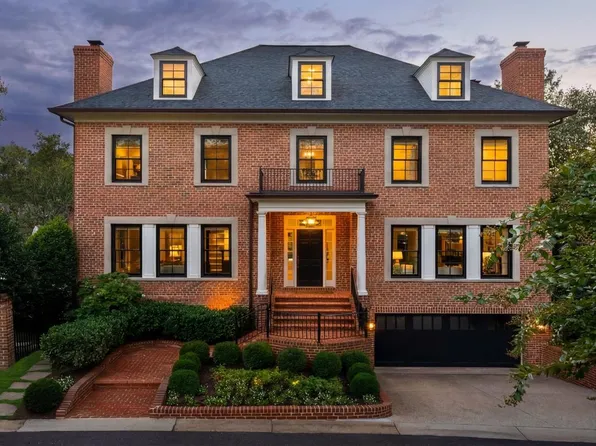 4841 Kemble Pl NW, Washington, DC 20007