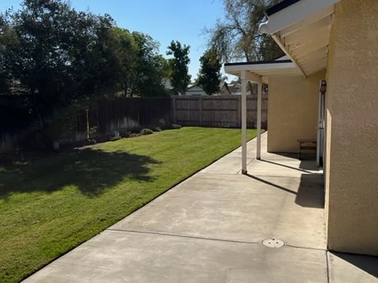 2427 Cherrywood Ct — Photo 16