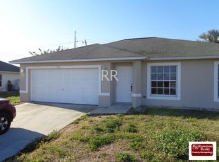 300 NE 24th Ter, Cape Coral, FL 33909