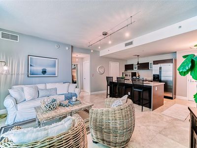 1900 N Bayshore Dr APT 3017, Miami, FL, 33132