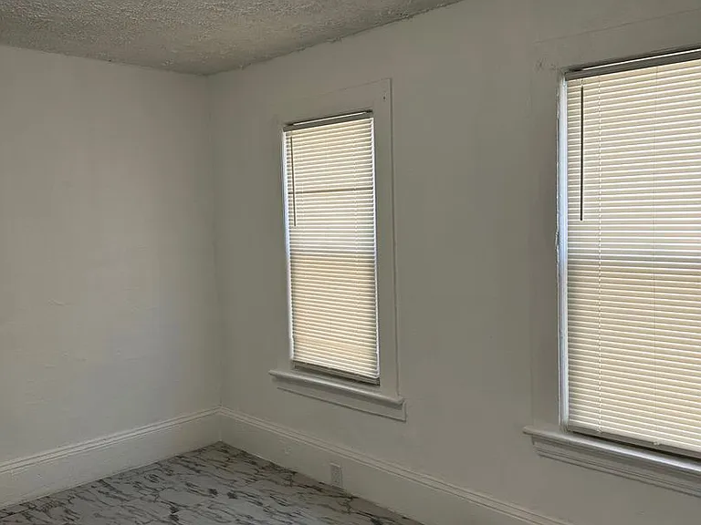 5700 Luther Ave — Photo 19