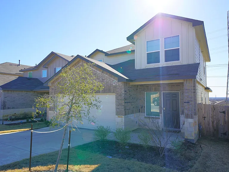 6611 Copper King St — Photo 5