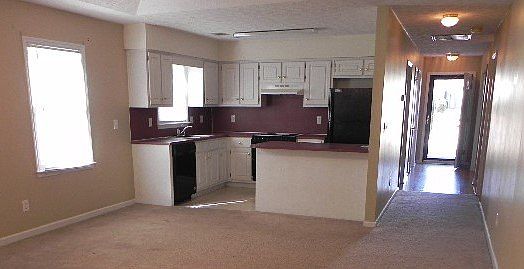 4th image of 3708 Holland Ct