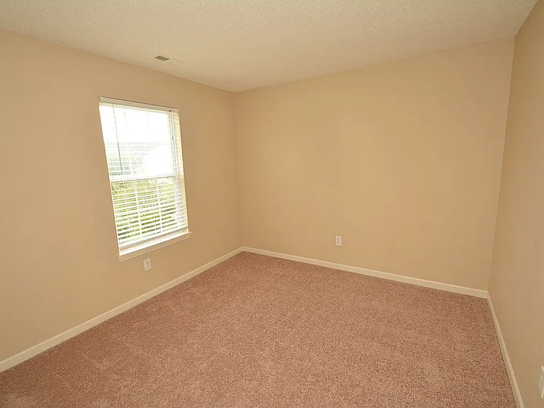 11960 Locus Ln — Photo 17