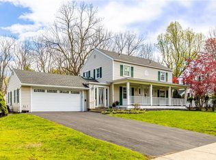 353 Pinecrest Dr, Rochester, NY 14617