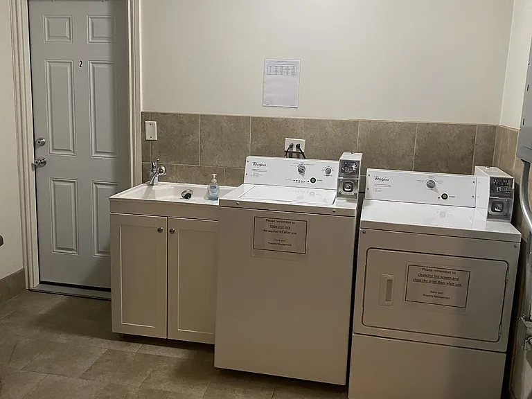 7218 Park Ave — Photo 12