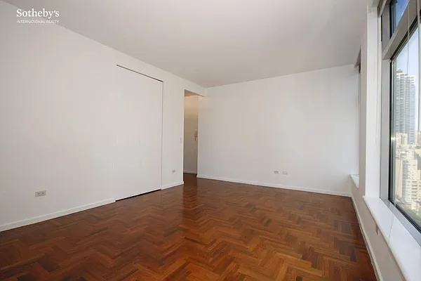 Rented by Sotheby's International Realty | media 11