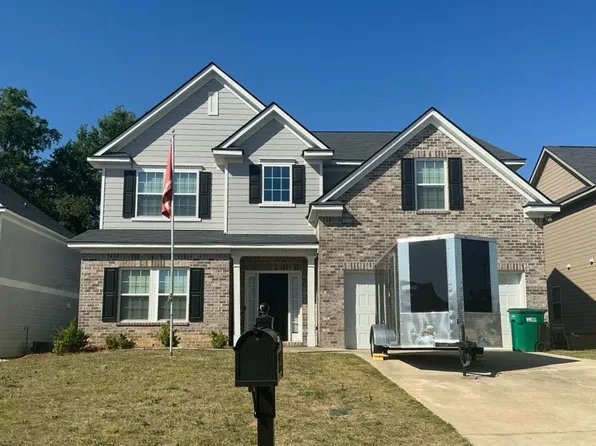 94 White Oak Pl, Smiths Station, AL 36877