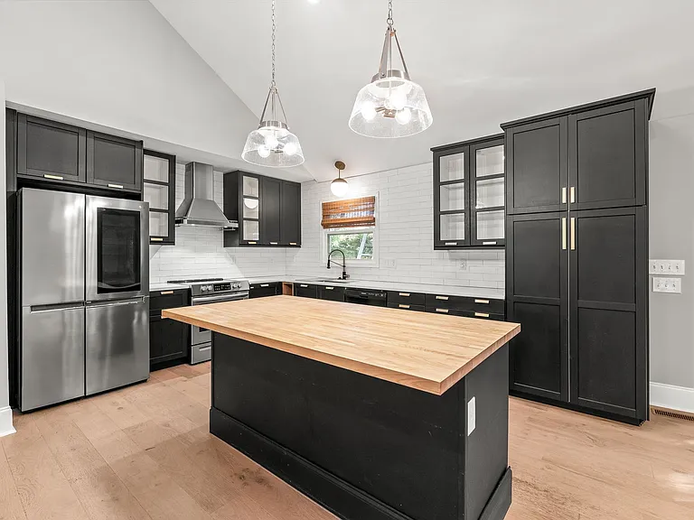 3800 Terrebonne Ct — Photo 8
