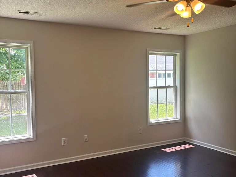 20 Walden Cir — Photo 31