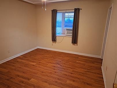 5th image of 1102 N Benjamin St APT 5