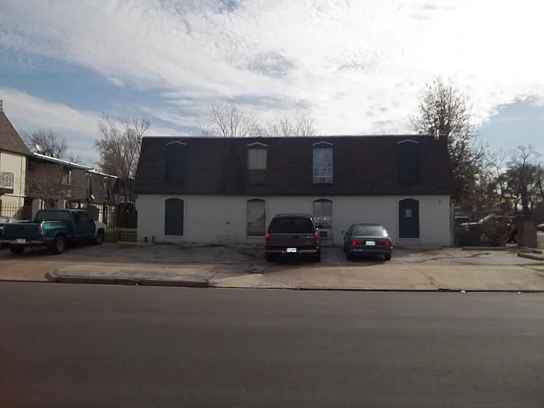 6215 Tierwester St #9 — Photo 1