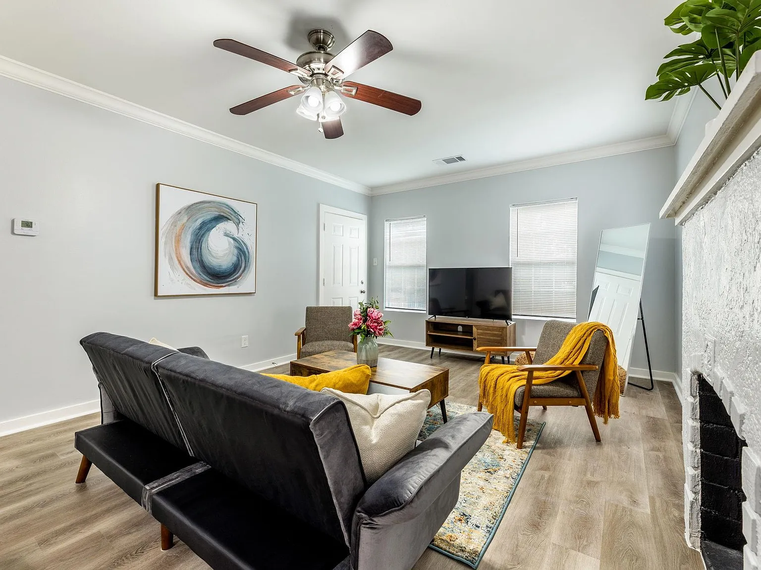2 bed, 2.0 bath, 1266 sqft, $1,650 — Photo 4