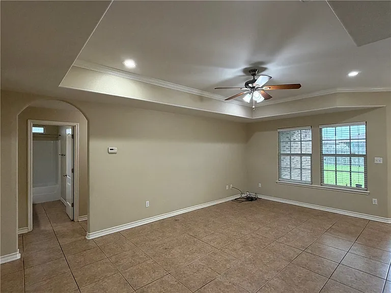 6905 Aaron Dr — Photo 6