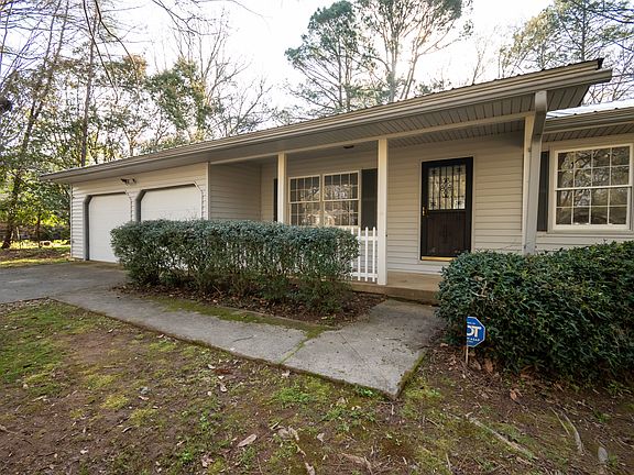 4th image of 155 Arthur Cir