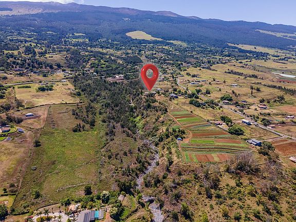 2nd image of 302 Naalae Rd