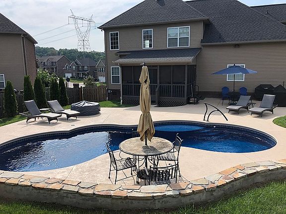 2nd image of 2921 Cambridge Shores Ln