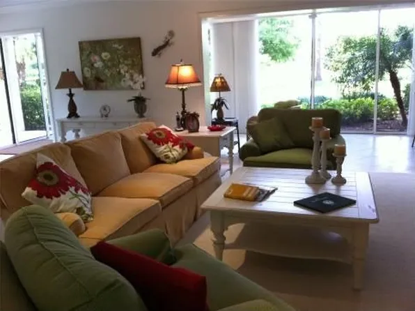 711 Wildwood Ln, Naples, FL 34105