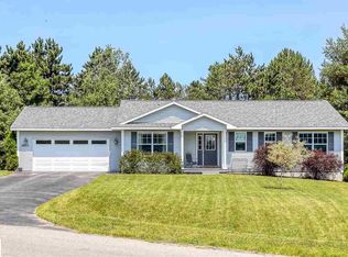 1811 Kymbra Ln, Traverse City, MI 49685