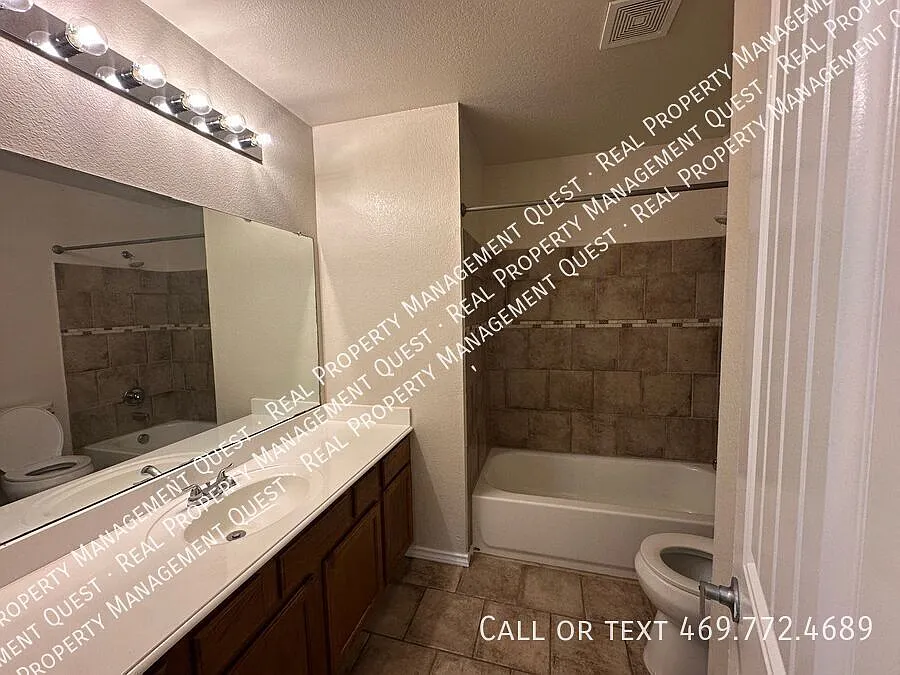 You have found your place in Falcon's Lair — Photo 4