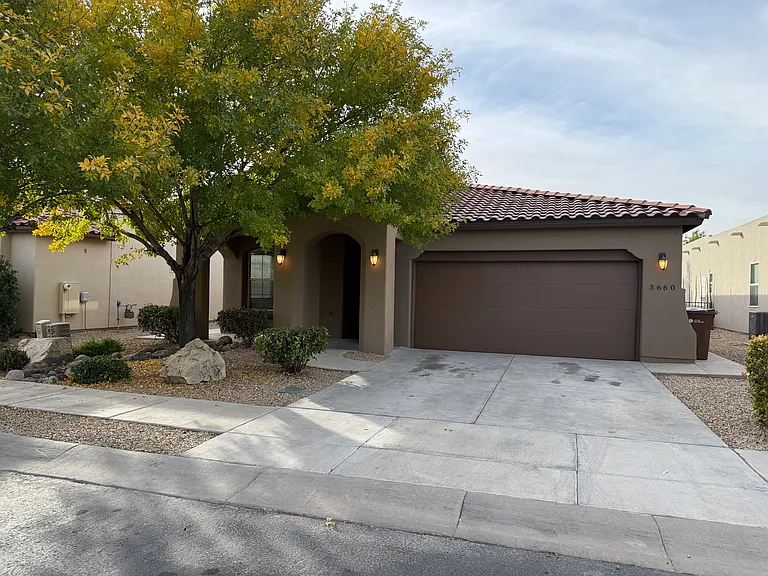 3660 Sienna Ave — Photo 1