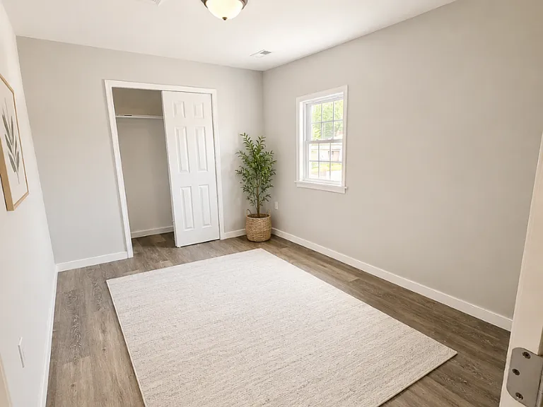109 N Dunlop St — Photo 9
