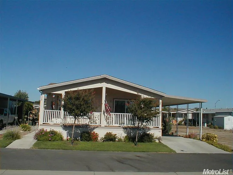 1410 Monte Cristo Way Space 10 photo 1