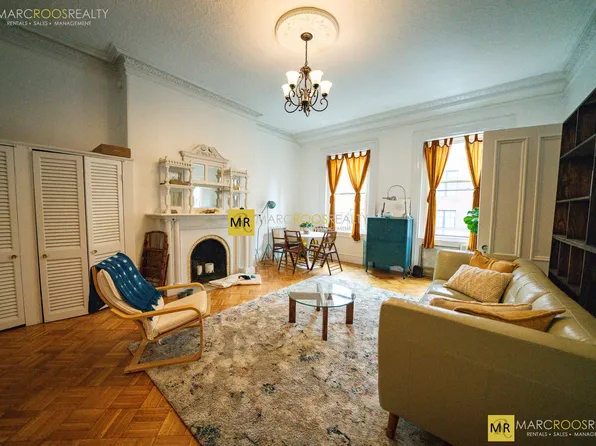84 Commonwealth Ave, Boston, MA 02116