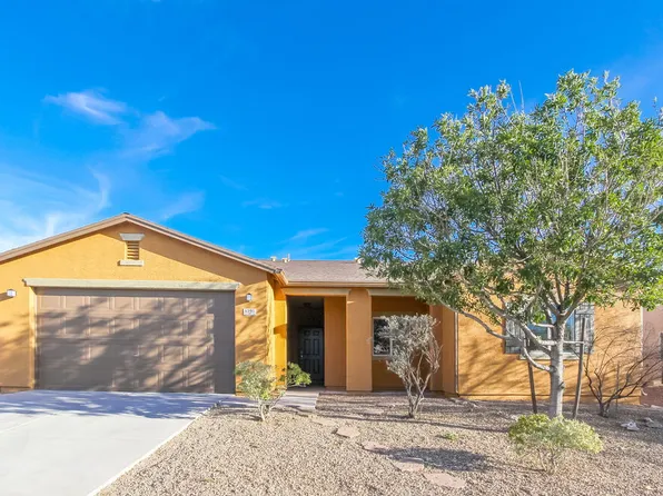 8391 W Kittiwake Ln, Tucson, AZ 85757