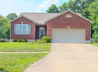 215 Timber Hill Dr, Hamilton, OH 45013